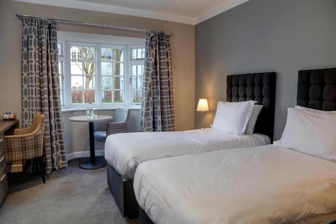 Wild Pheasant Hotel & Spa Llangollen Exteriör bild
