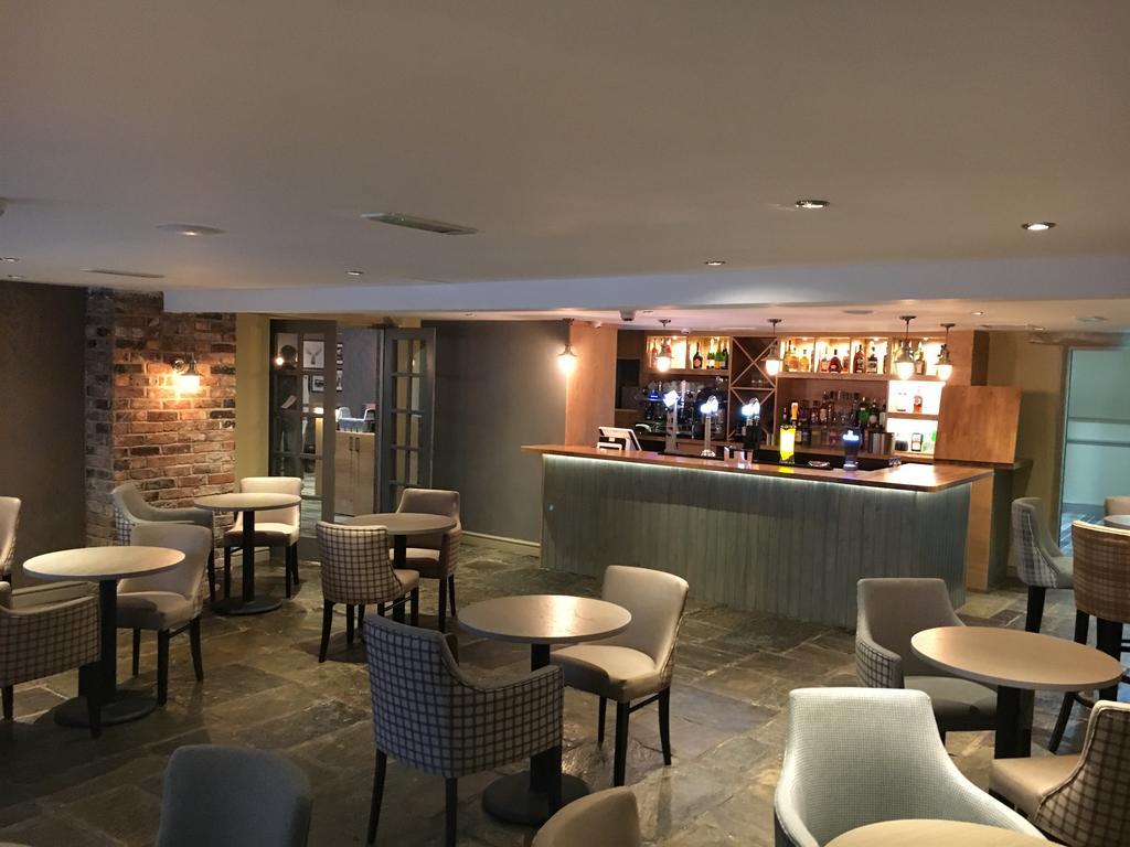 Wild Pheasant Hotel & Spa Llangollen Exteriör bild
