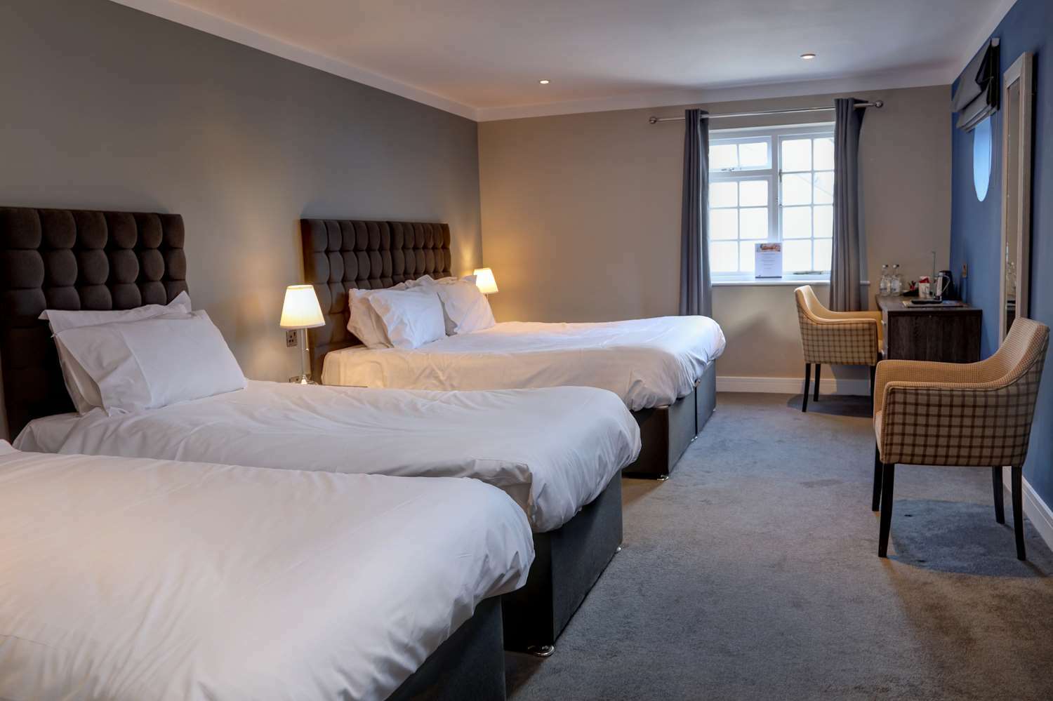 Wild Pheasant Hotel & Spa Llangollen Exteriör bild